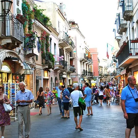 Luxury Federica N 1 Centro Storico Di טאורמינה